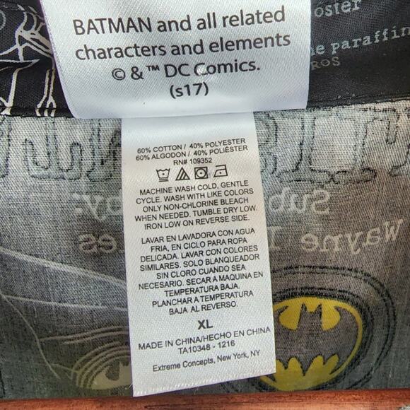 DC Comics Batman Shirt Kids XL Black Batmobile Diagram Button-up Short Sleeve - Picture 5 of 5